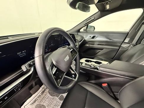Used 2024 Cadillac Lyriq Tech RWD image 6