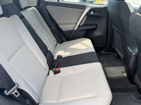 Used 2016 Toyota RAV4 XLE w/ Convenience Package FWD image 24