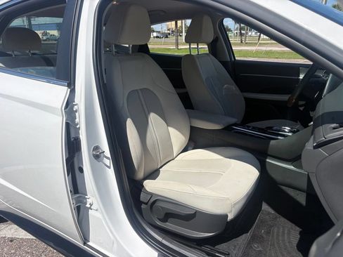 Used 2023 Hyundai Sonata SEL w/ Cargo Package FWD image 16