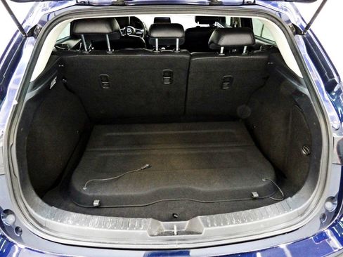 Used 2018 MAZDA MAZDA3 Touring FWD image 13