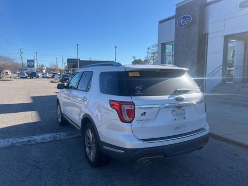 Used 2018 Ford Explorer Limited w/ Equipment Group 301A image 5