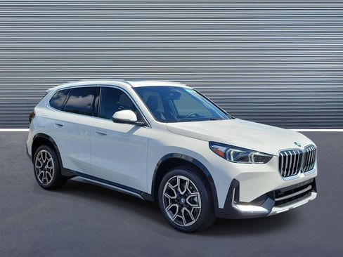 New 2026 BMW X1 xDrive28i w/ Technology Package AWD/4WD image 2