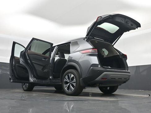 Used 2023 Nissan Rogue SV w/ SV Premium B Package image 52