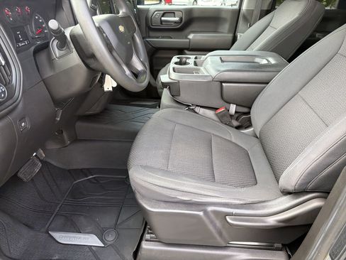 Used 2020 Chevrolet Silverado 2500 Custom w/ Custom Value Package AWD/4WD image 10