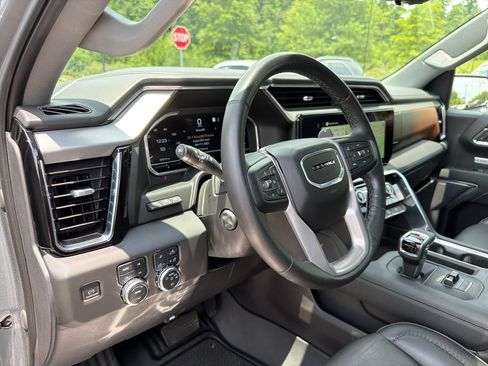 Used 2023 GMC Sierra 1500 Denali w/ Denali Reserve Package AWD/4WD image 17