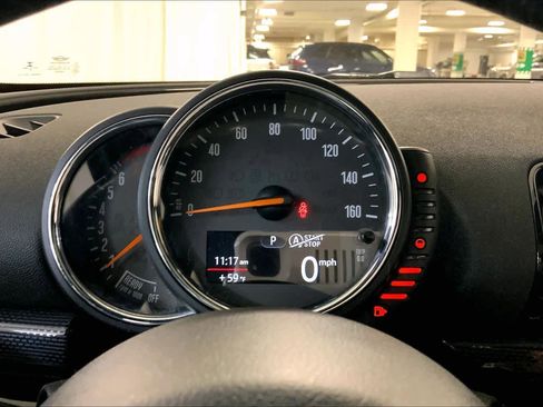 Used 2017 MINI Cooper Clubman S image 26