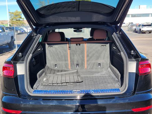 Used 2021 Audi Q8 Premium Plus image 21