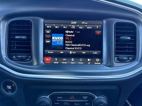 Used 2019 Dodge Charger R/T w/ Blacktop Package image 16