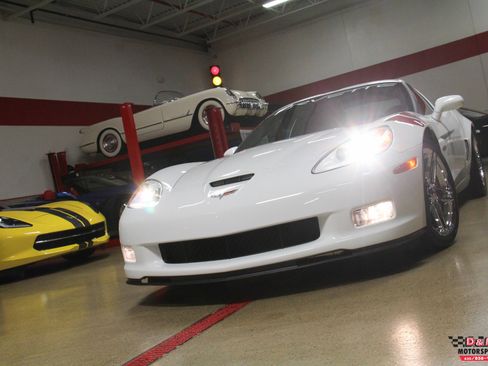 Used 2007 Chevrolet Corvette Z06 w/ Preferred Equipment Group RWD image 36