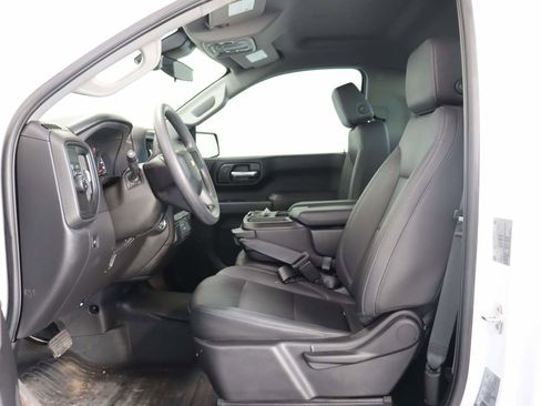 Used 2026 Chevrolet Silverado 1500 W/T image 8