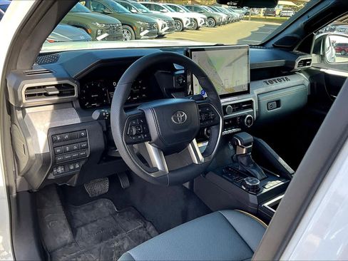 Used 2025 Toyota Tacoma Trailhunter Hybrid Double Cab image 17