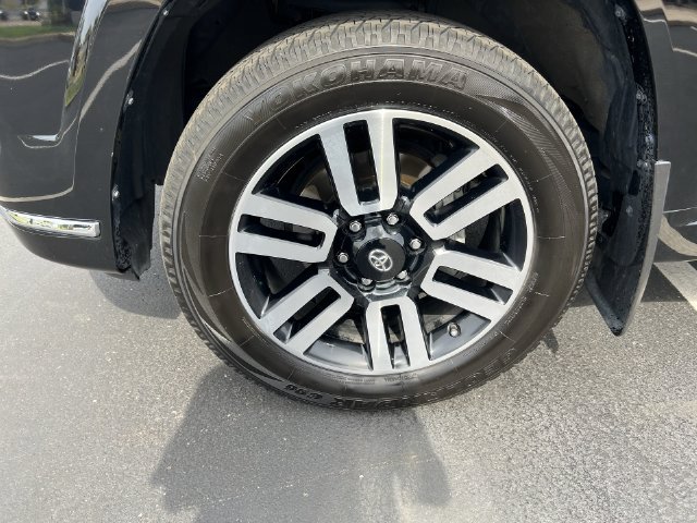 Used 2023 Toyota 4Runner Limited AWD/4WD image 8