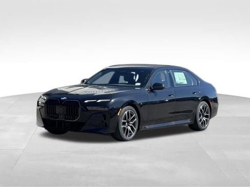New 2026 BMW 760i xDrive w/ Premium Package AWD/4WD image 1