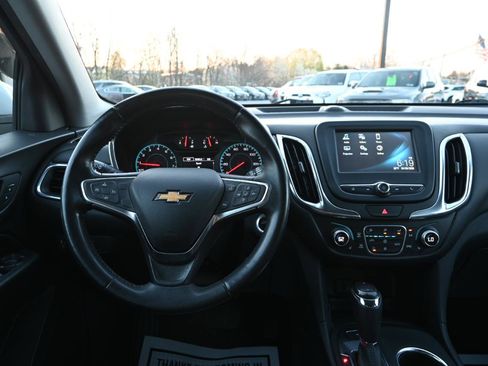Used 2018 Chevrolet Equinox LT image 28
