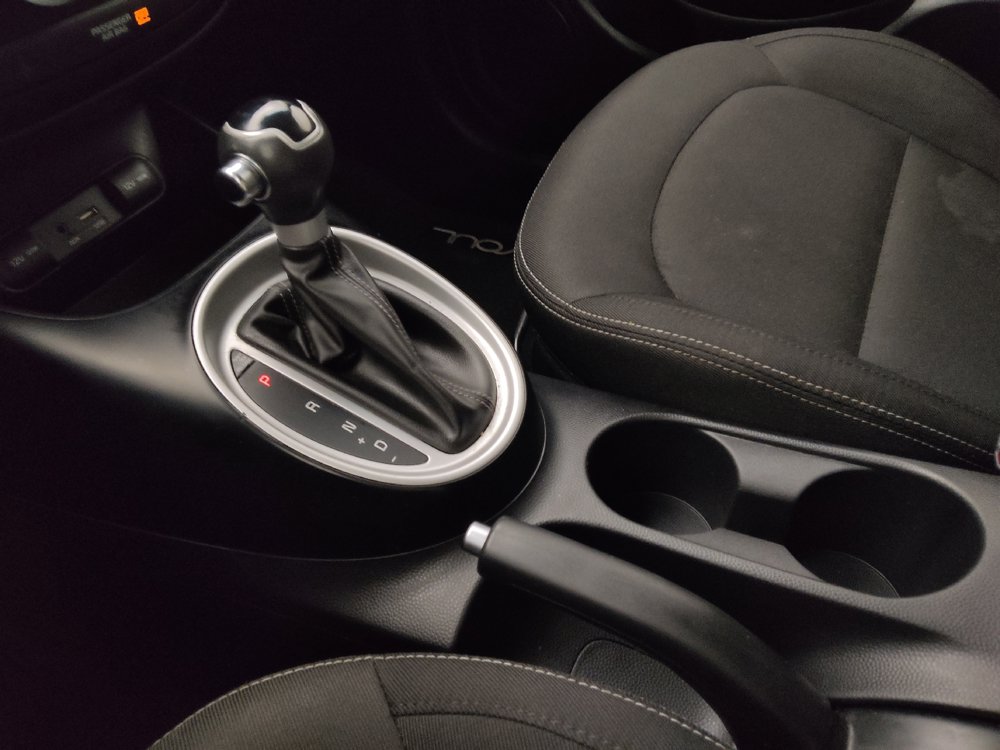 Used 2019 Kia Soul + FWD image 26