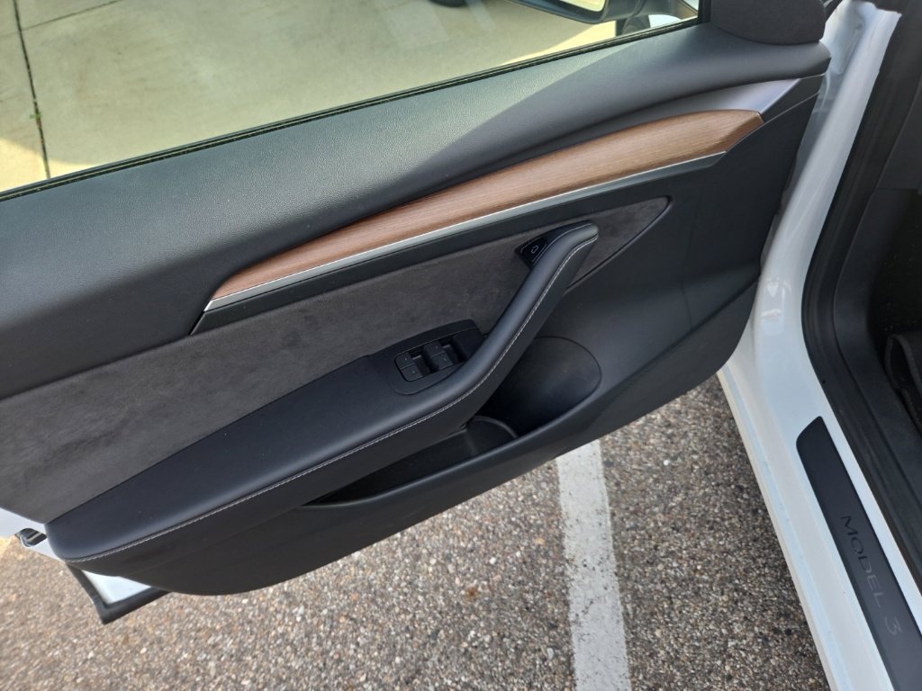 Used 2023 Tesla Model 3 Long Range AWD/4WD image 9