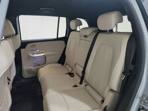 Certified 2026 Mercedes-Benz GLB 250 image 18