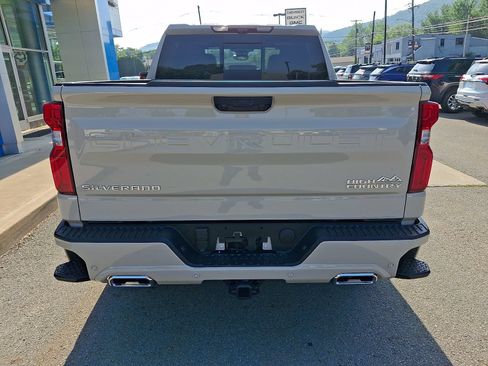 New 2026 Chevrolet Silverado 1500 High Country AWD/4WD image 5