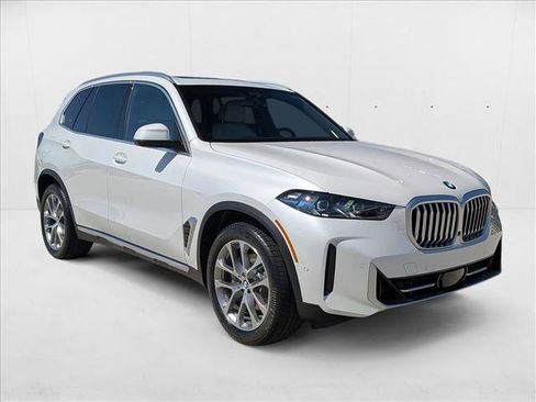 Used 2026 BMW X5 xDrive40i w/ Climate Comfort Package image 6