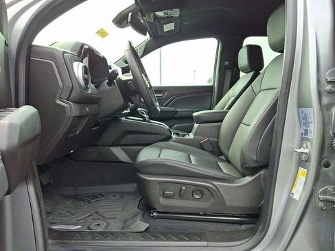 Used 2025 Chevrolet Colorado LT w/ LT Convenience Package AWD/4WD image 15