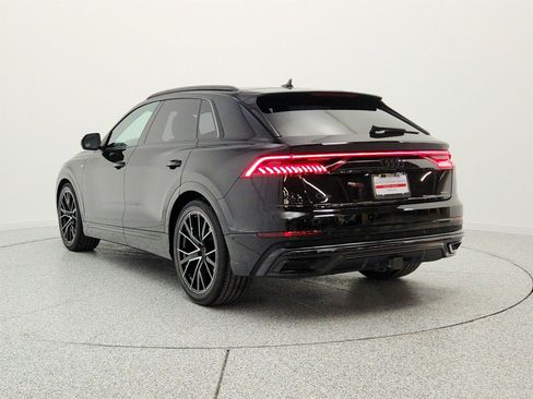 Used 2023 Audi Q8 Prestige w/ Prestige Package AWD/4WD image 7
