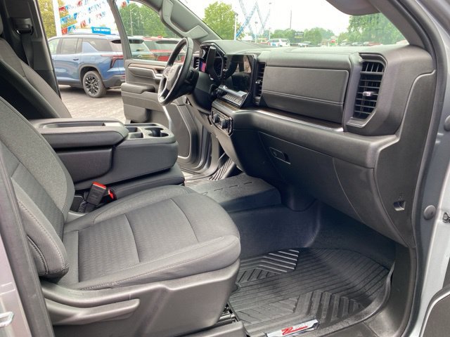 Used 2023 Chevrolet Silverado 1500 RST AWD/4WD image 33