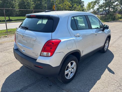 Used 2016 Chevrolet Trax LS AWD/4WD image 3