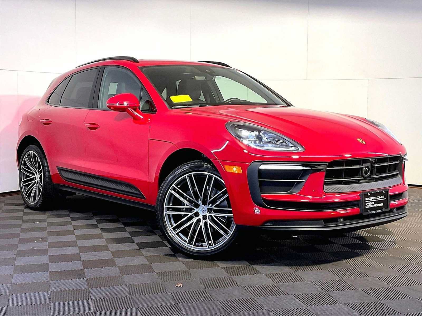 Used 2023 Porsche Macan AWD/4WD image 9