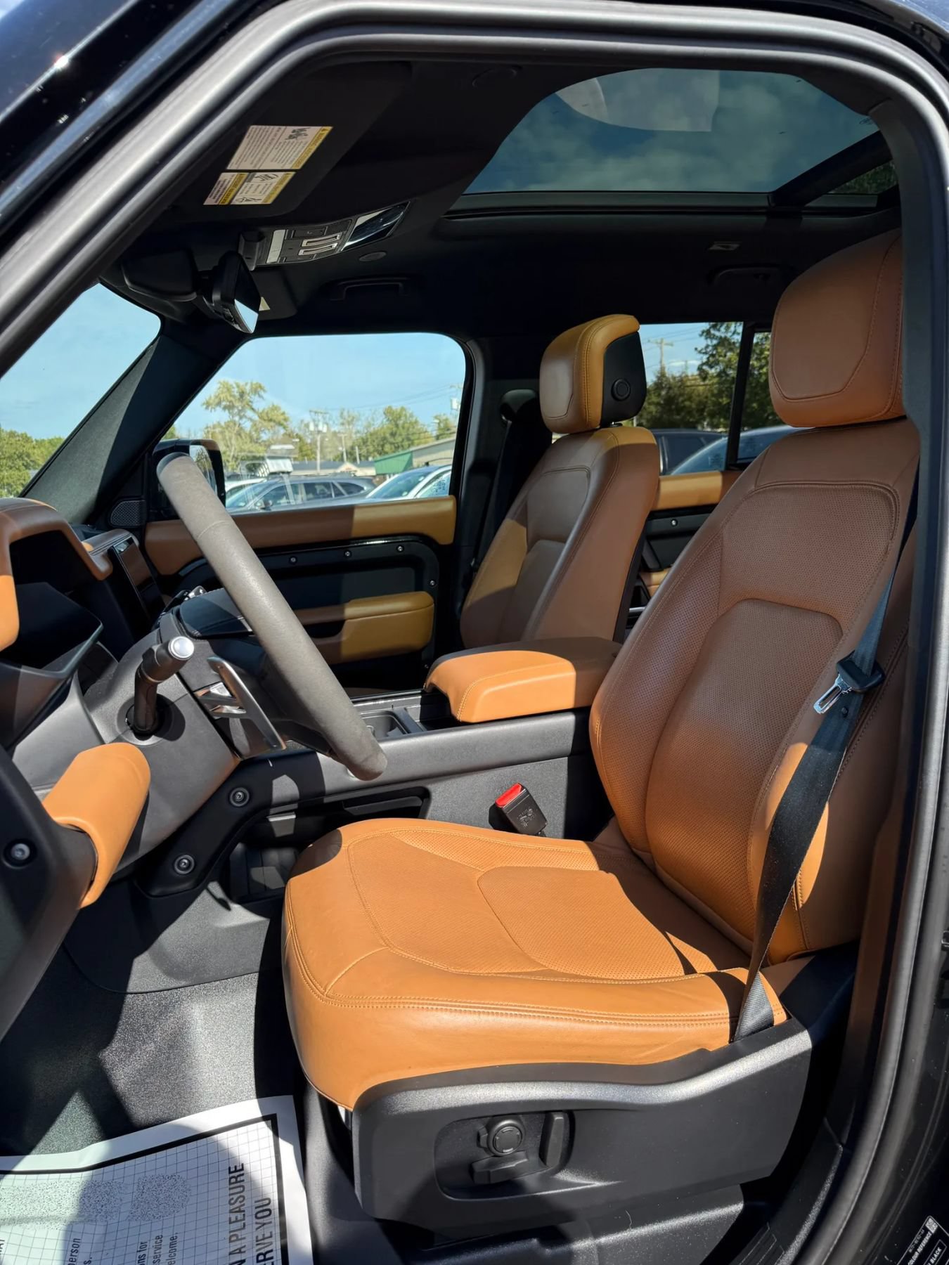 Used 2023 Land Rover Defender 110 AWD/4WD image 29