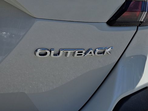 Certified 2025 Subaru Outback Premium AWD/4WD image 30