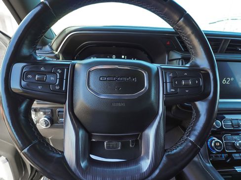 Used 2023 GMC Yukon Denali Ultimate AWD/4WD image 21