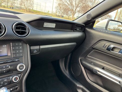 Used 2016 Ford Mustang Coupe RWD image 16