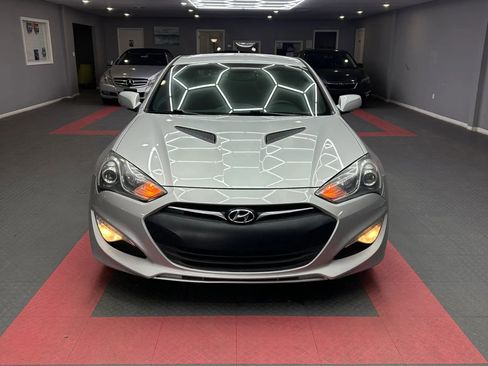 Used 2014 Hyundai Genesis 2.0T RWD image 8