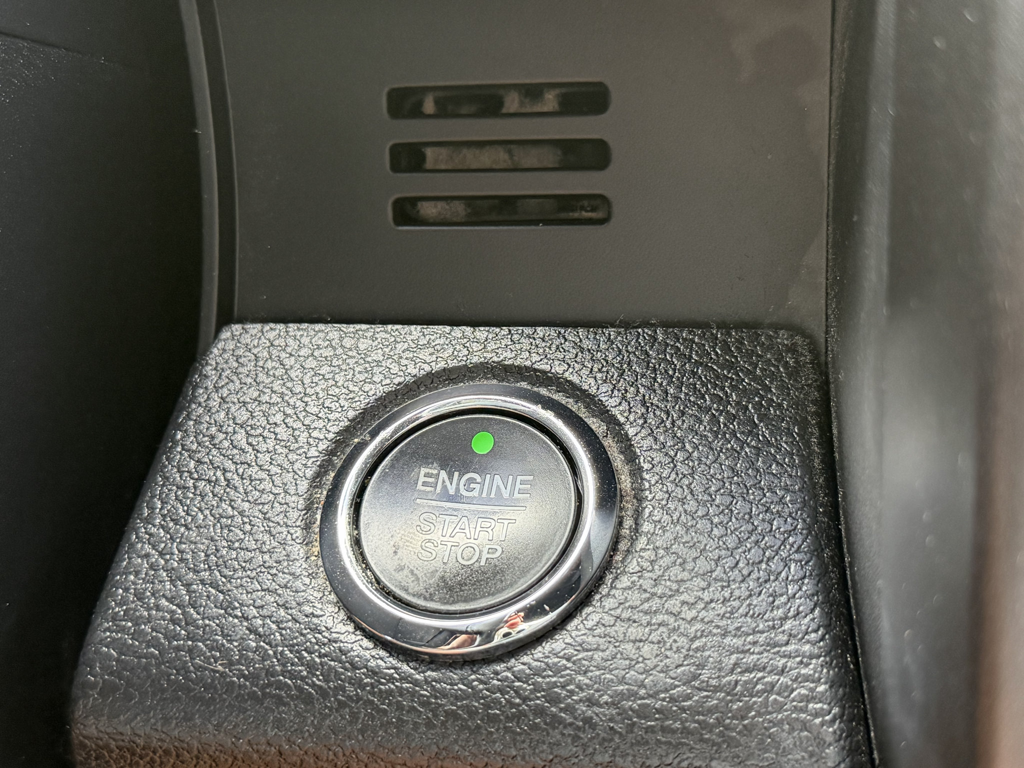 Used 2019 Ford Expedition Limited w/ Equipment Group 302A AWD/4WD image 22