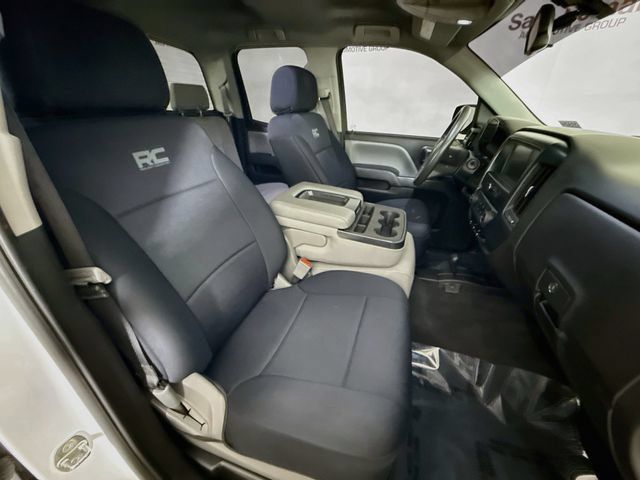 Used 2019 Chevrolet Silverado 1500 Custom w/ Custom Convenience Package AWD/4WD image 26