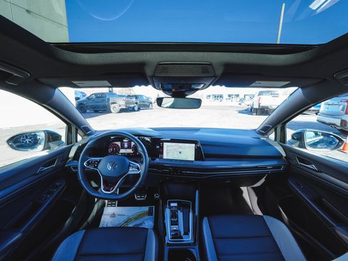 Used 2024 Volkswagen GTI Autobahn image 39