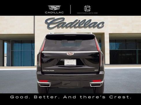Used 2024 Cadillac Escalade Luxury AWD/4WD image 10
