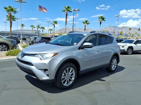 Used 2017 Toyota RAV4 Limited AWD/4WD image 8