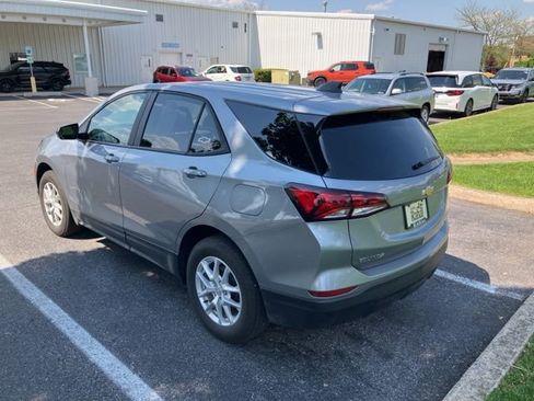 Used 2023 Chevrolet Equinox LS w/ LS Convenience Package AWD/4WD image 7