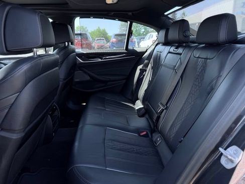 Used 2023 BMW M550i xDrive w/ Executive Package AWD/4WD image 23