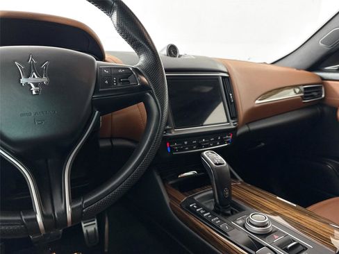 Used 2022 Maserati Levante GT image 34