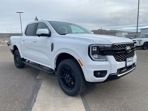 New 2025 Ford Ranger Lariat w/ FX4 Off-Road Package image 16