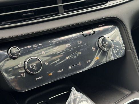 New 2026 INFINITI QX60 Luxe w/ Cargo Package image 11