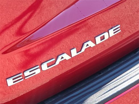 Used 2024 Cadillac Escalade Premium Luxury Platinum w/ LPO, Floor Liner Package image 11