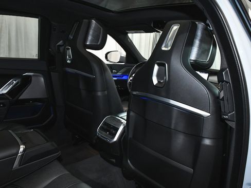 Used 2025 BMW 740i image 89