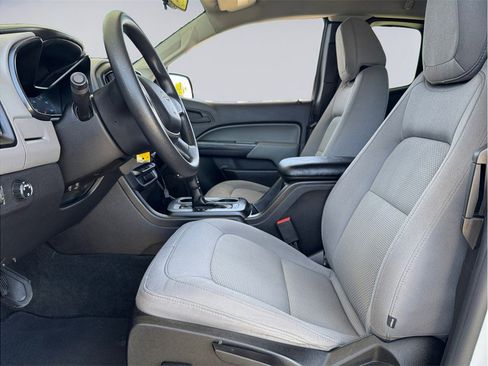 Used 2016 Chevrolet Colorado W/T w/ WT Convenience Package RWD image 9