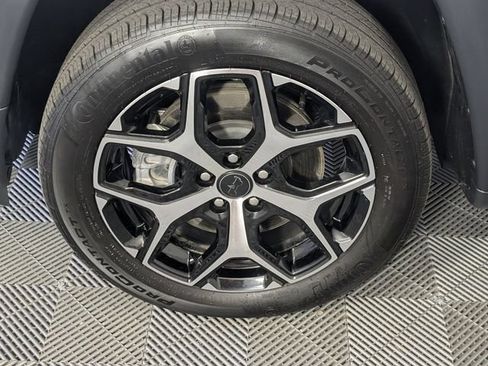 Used 2025 Jeep Compass Limited AWD/4WD image 7