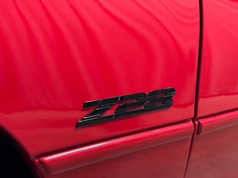 Used 1998 Chevrolet Camaro Z28 w/ Preferred Equipment Group 2 RWD image 23