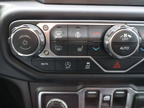 Used 2019 Jeep Wrangler Unlimited Sport S AWD/4WD image 14