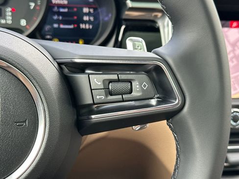 New 2026 Porsche Macan image 27